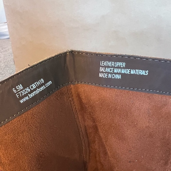 NWOB Born Women's Caladium Tall Lace Brown Leather Boots Flat Round Toe US 6.5 - Picture 8 of 10